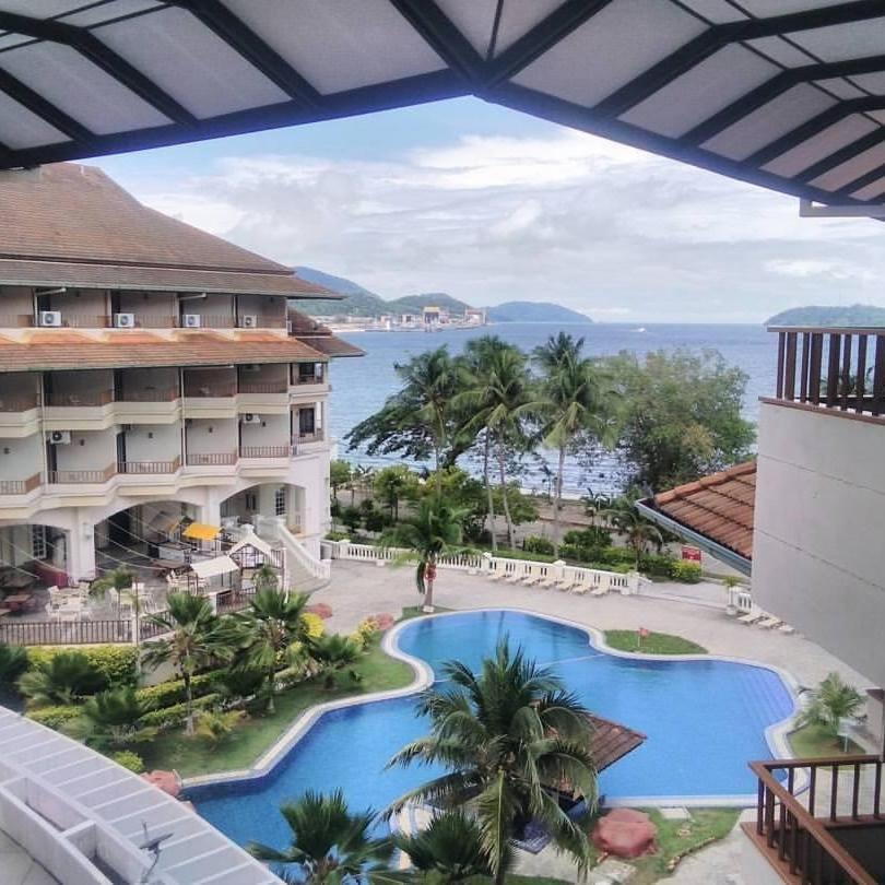 The Orient Star Resort Лумут Екстериор снимка